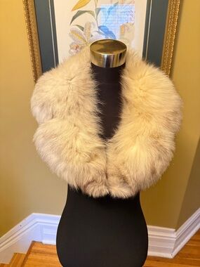 Fox Fur Collar Stole